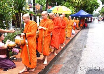 Ngày đầu tiên của Bun Oc phăn sả