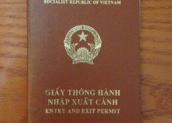 Tiếp tục kiểm tra giấy tờ cư trú và kinh doanh của người lao động nước ngoài tại Lào