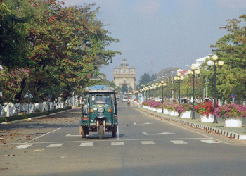 CHĂM BÔ và TUKTUK, nét văn hóa đặc trưng đang mất dần chỗ đứng.
