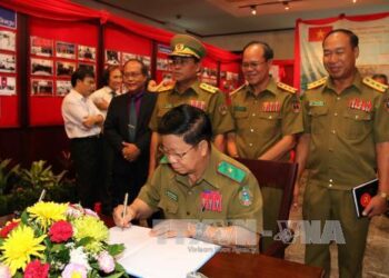 Bộ An ninh tập trung việc quản lý và giải quyết vấn đề lao động nước ngoài trái phép tại Lào.