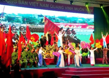 TỐI NAY 03/01 DIỄN RA CHƯƠNG TRÌNH VĂN NGHỆ KỶ NIỆM NGÀY THÀNH LẬP QUÂN ĐỘI NHÂN DÂN LÀO