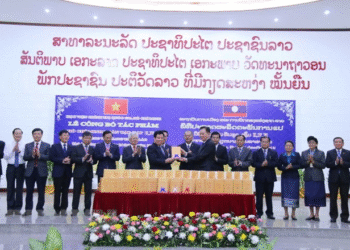 Lễ công bố tác phẩm Hồ Chí Minh toàn tập từ tiếng Việt sang tiếng Lào
