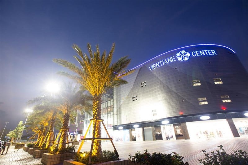 Kỷ niệm 4 năm thành lập,  trung tâm thương mại Vientiane Center mở cửa xem phim miễn phí