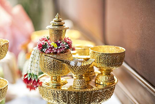 Quy định về tiền hôn nhân nặng tính tập quán trong luật pháp Lào