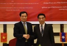 Việt Nam tặng chó nghiệp vụ cho công an Lào