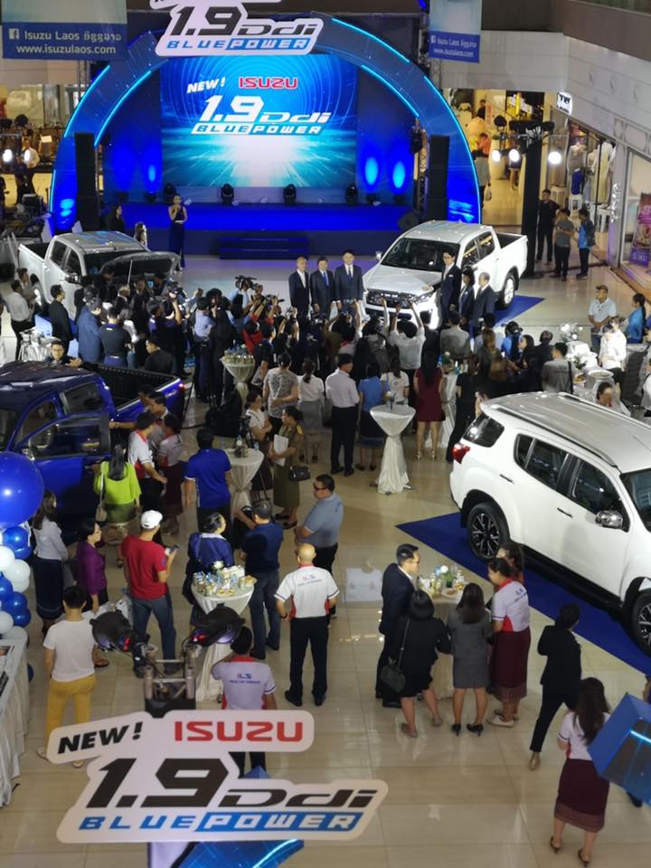 Isuzu ra mắt hai mẫu xe mới, tham vọng tăng thị phần ô tô tại Lào
