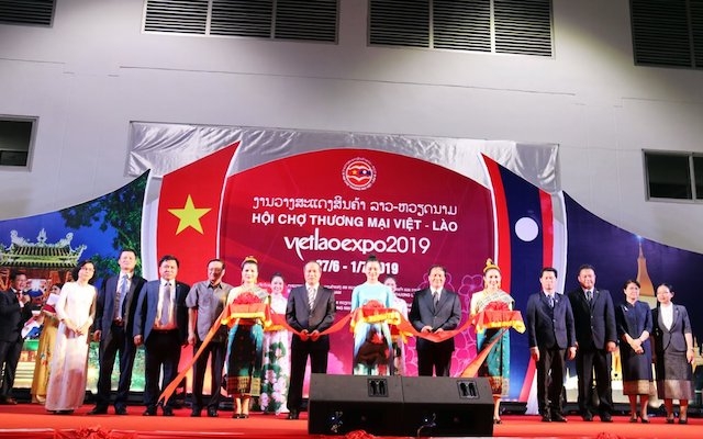 Khai mạc Hội chợ thương mại Việt - Lào 2019