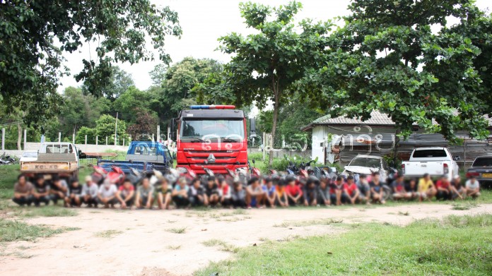 Vientiane: Công an Lào bắt giữ ổ ma túy trong quán Internet, có cả người Việt Nam