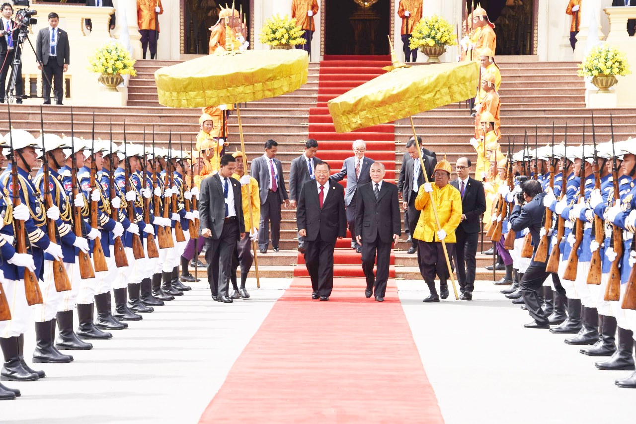 Nhiều thương hiệu tham gia triển lãm ô tô Vientiane 2020