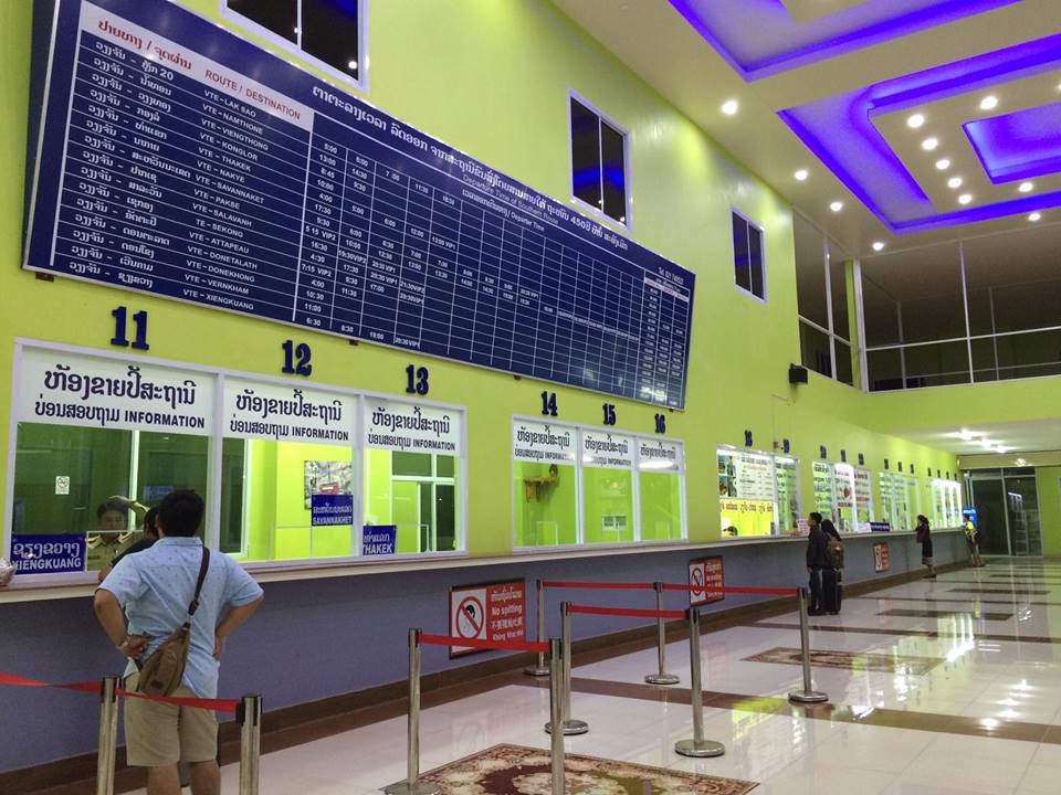 Vientiane tăng cường xe khách nội địa trong mùa dịch covid-19