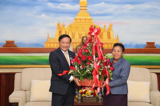 Chúc mừng 65 năm thành lập Đảng Nhân dân Cách mạng Lào