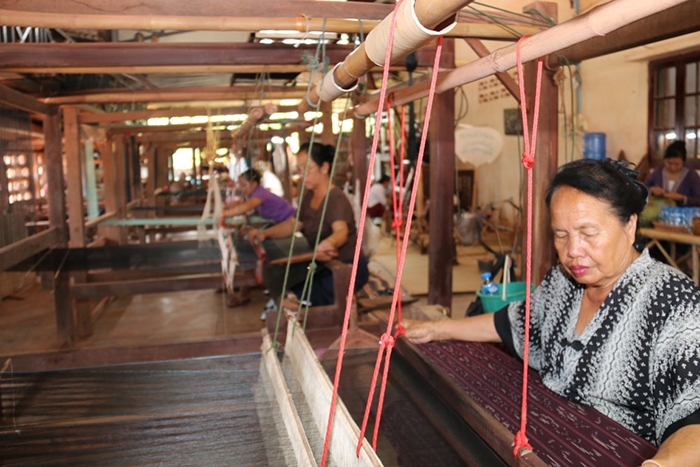 Lào thúc đẩy sản xuất trong nước nhằm đối phó Covid-19