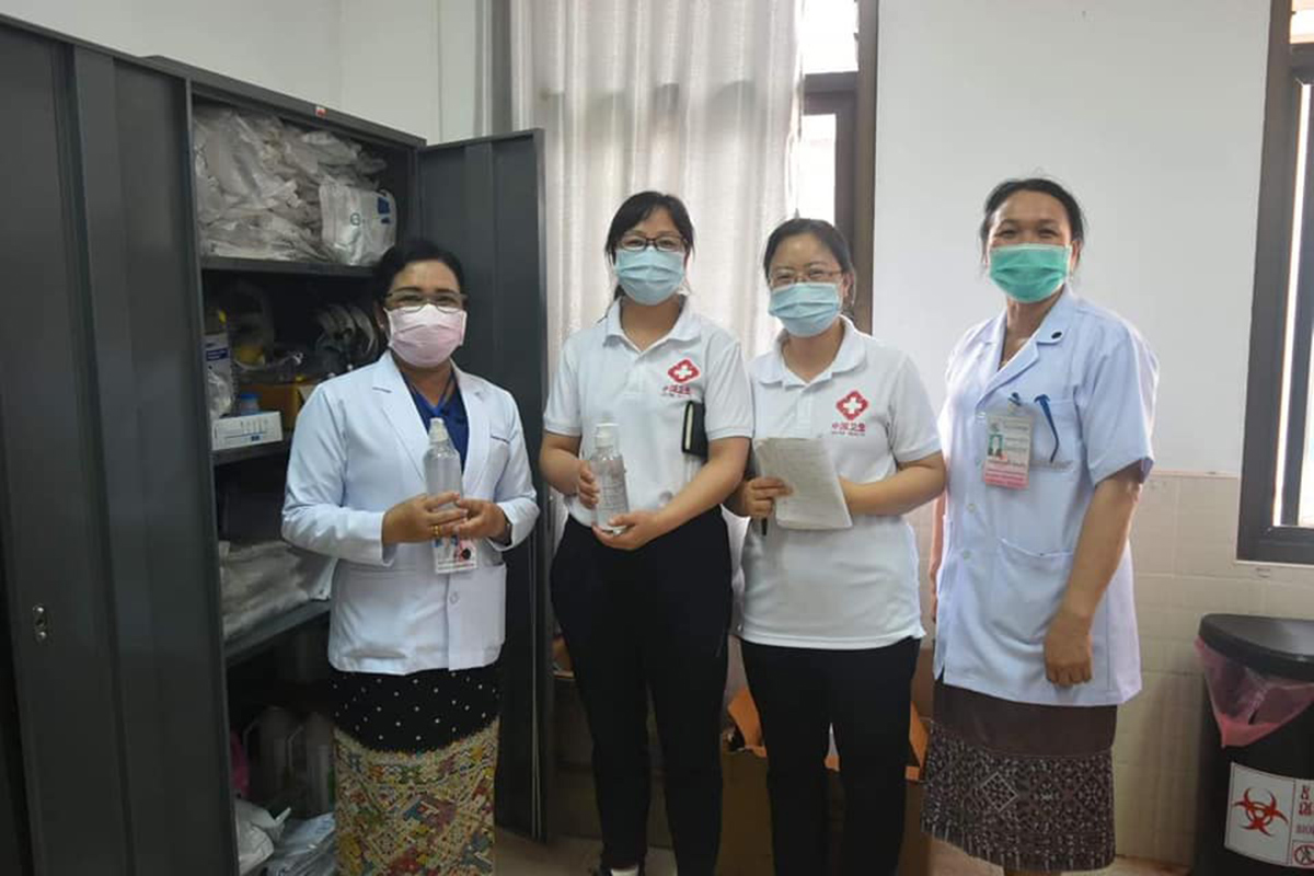 Lào đánh giá cao sự giúp đỡ của Trung Quốc, áp dụng đông y vào chữa trị bệnh nhân Covid 19 tại Lào
