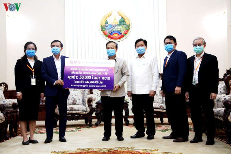 Lào đánh giá cao doanh nghiệp Việt Nam hỗ trợ phòng chống Covid-19