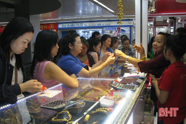 Nhiều ngôi chợ của Lào được nhượng quyền cho nhà thầu Trung Quốc