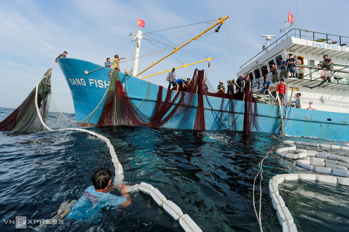 Lệnh cấm đánh cá của Trung Quốc ở Biển Đông không có giá trị • Tạp ...