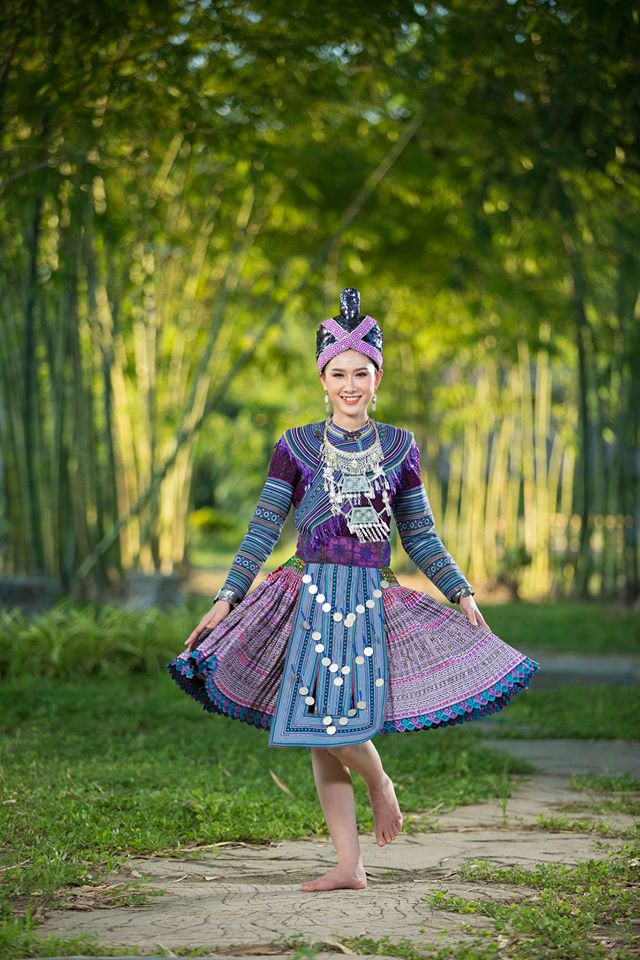 Ảnh: Á hậu Lào 2019 trong trang phục cổ truyền dân tộc Mông