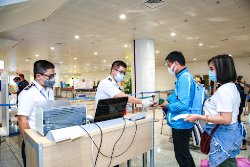 Người nhập cảnh Việt Nam tự trả chi phí, cách ly dự kiến 6 ngày