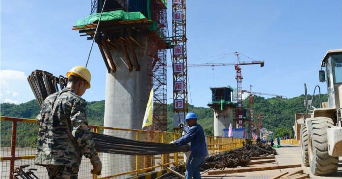 IMF hạ dự báo tăng trưởng kinh tế Lào xuống 0.2%