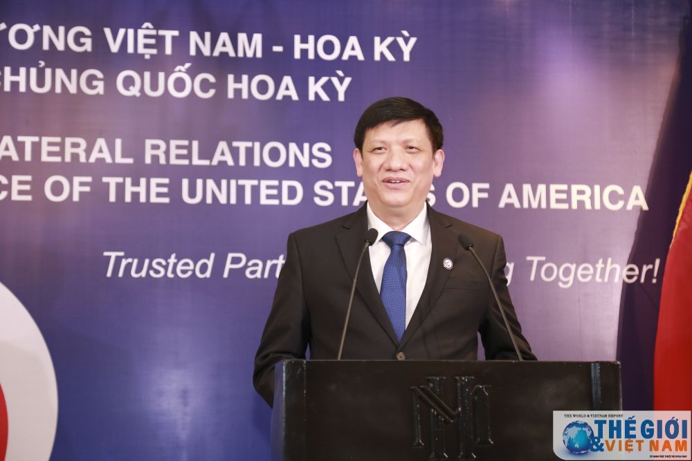 Thứ trưởng Bộ Y tế Nguyễn Thanh Long phát biểu tại lễ kỷ niệm quốc khánh Hoa Kỳ. (Ảnh: Trung Hiếu) Hoa Kỳ ủng hộ một Việt Nam lớn mạnh, độc lập và thịnh vượng