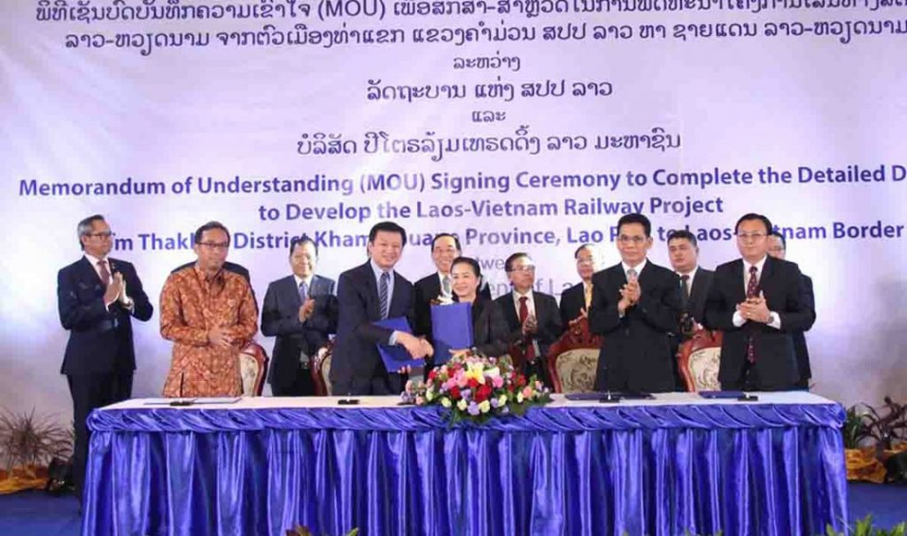 Lào thúc đẩy dự án đường sắt Lào-Việt Nam