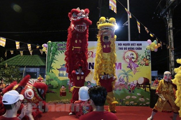 Tết Trung thu ý nghĩa của con em Việt kiều ở thủ đô Vientianne của Lào hình ảnh 1 Tet Trung thu y nghia cua con em Viet kieu o thu do Vientianne cua Lao hinh anh 1