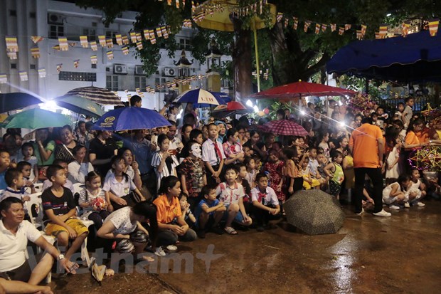 Tet Trung thu y nghia cua con em Viet kieu o thu do Vientianne cua Lao hinh anh 5