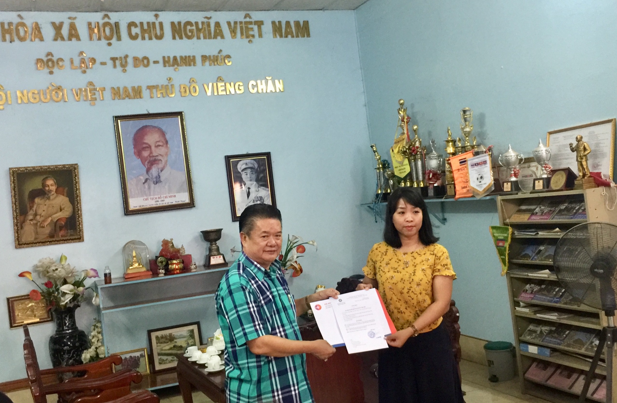 Bổ nhiệm nhân sự phụ trách hoạt động Phụ nữ người Việt Nam thủ đô Viêng Chăn