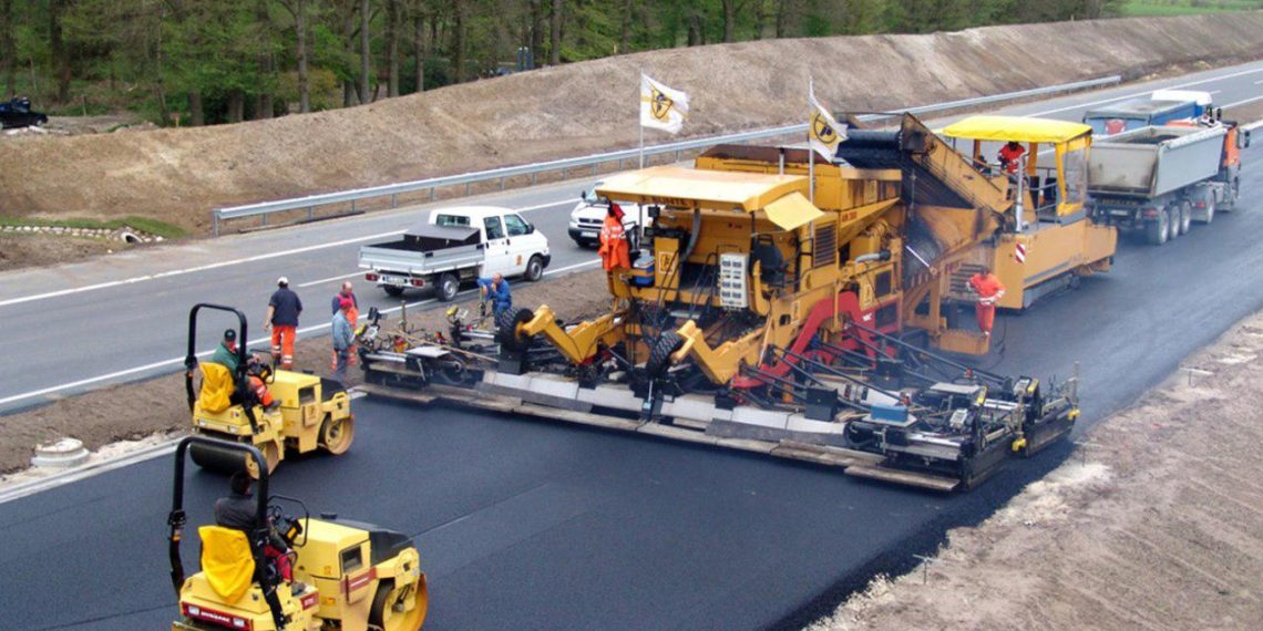 Lào thúc đẩy các dự phát phát triển hạ tầng giao thông