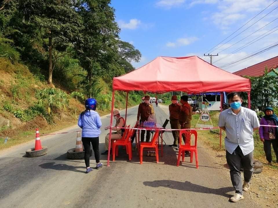 Tỉnh Bokeo ra “tối hậu thư”, yêu cầu người từng tiếp xúc với bệnh nhân Covid-19 ra trình diện