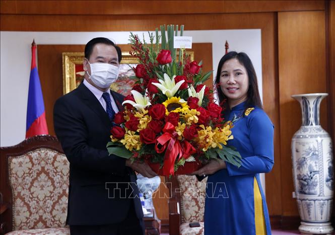 Lãnh đạo các bộ, ngành của Lào chúc mừng 91 năm thành lập Đảng Cộng sản Việt Nam