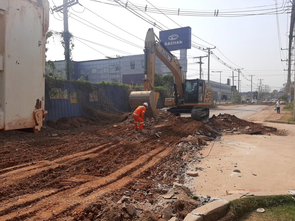 Vientiane đẩy mạnh nâng cấp đường giao thông