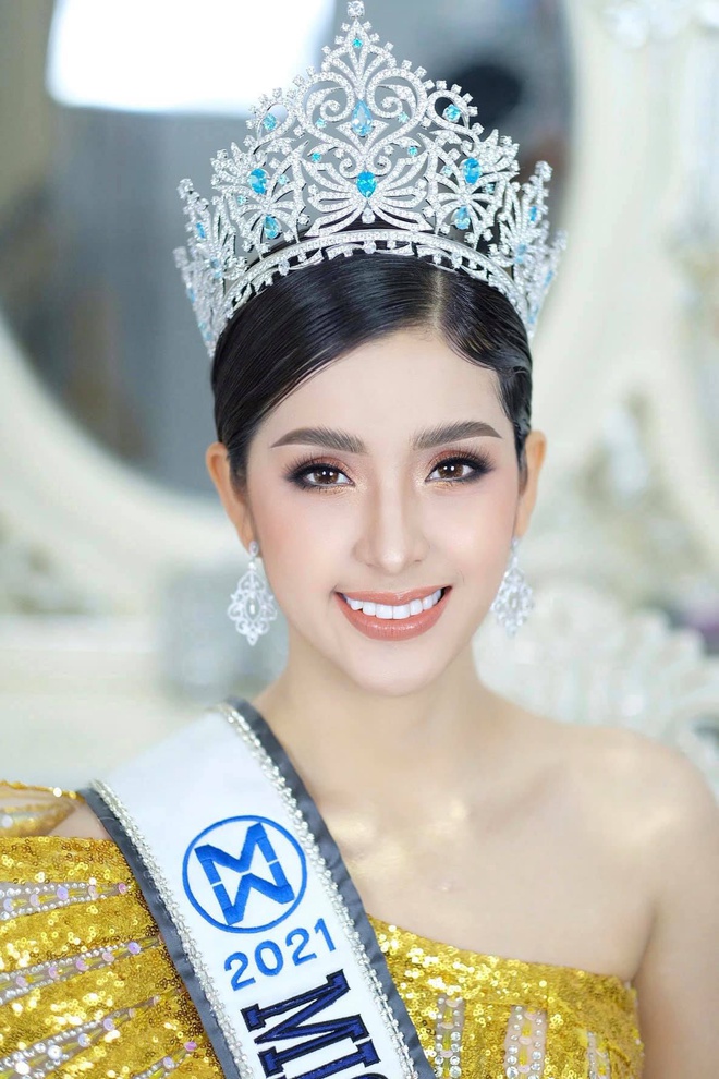 doi thu cua Do Thi Ha o Miss World anh 2