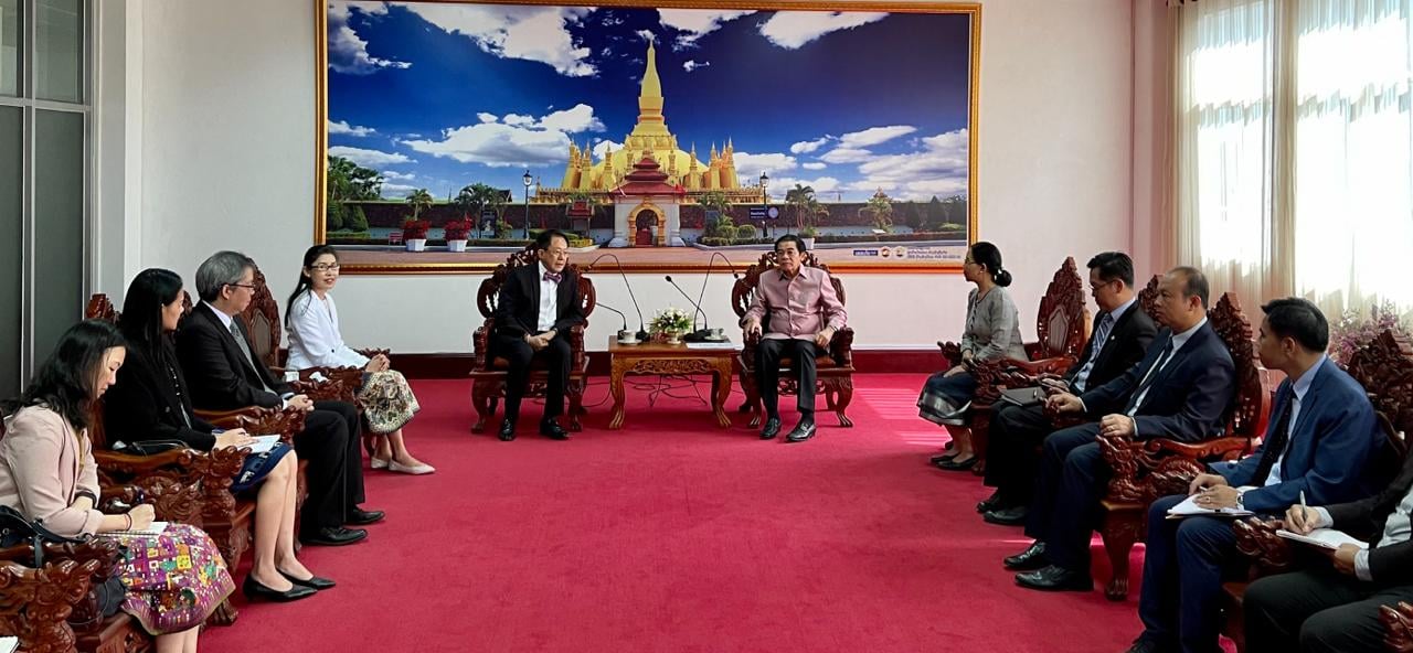 Bộ trưởng Công Thương Lào tiếp Đại sứ Thái Lan