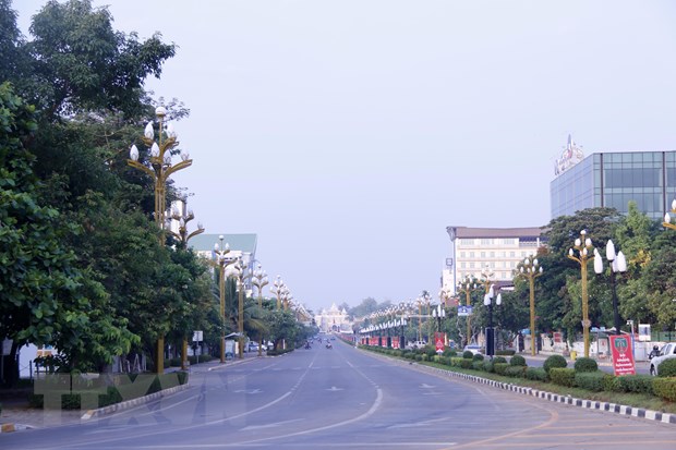 Thu do cua Lao trong ngay dau thuc hien lenh phong toa dich COVID-19 hinh anh 1