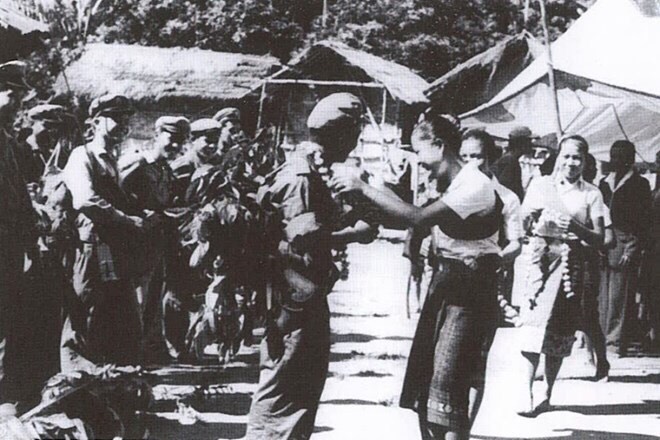 Mẹ Liềm – Bà mẹ Bản Hôm