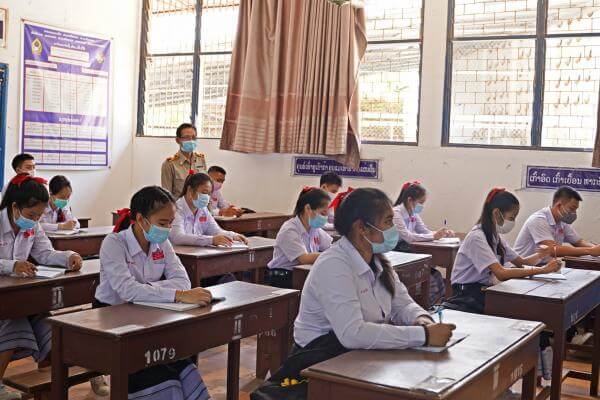 Ngành giáo dục Lào đối mặt với khó khăn do Covid-19
