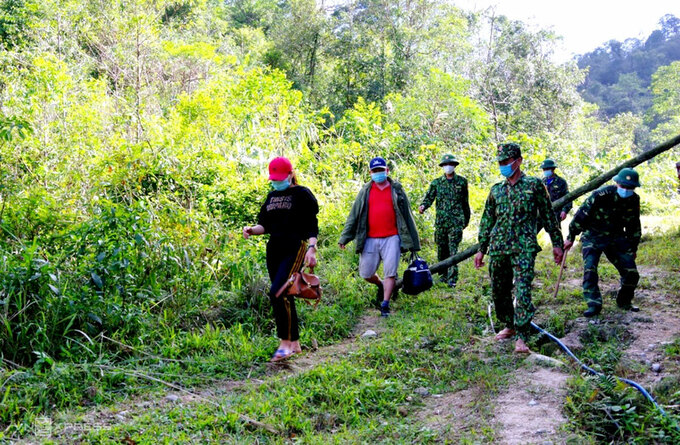 Những chiêu nhập cảnh trái phép trên biên giới Việt – Lào
