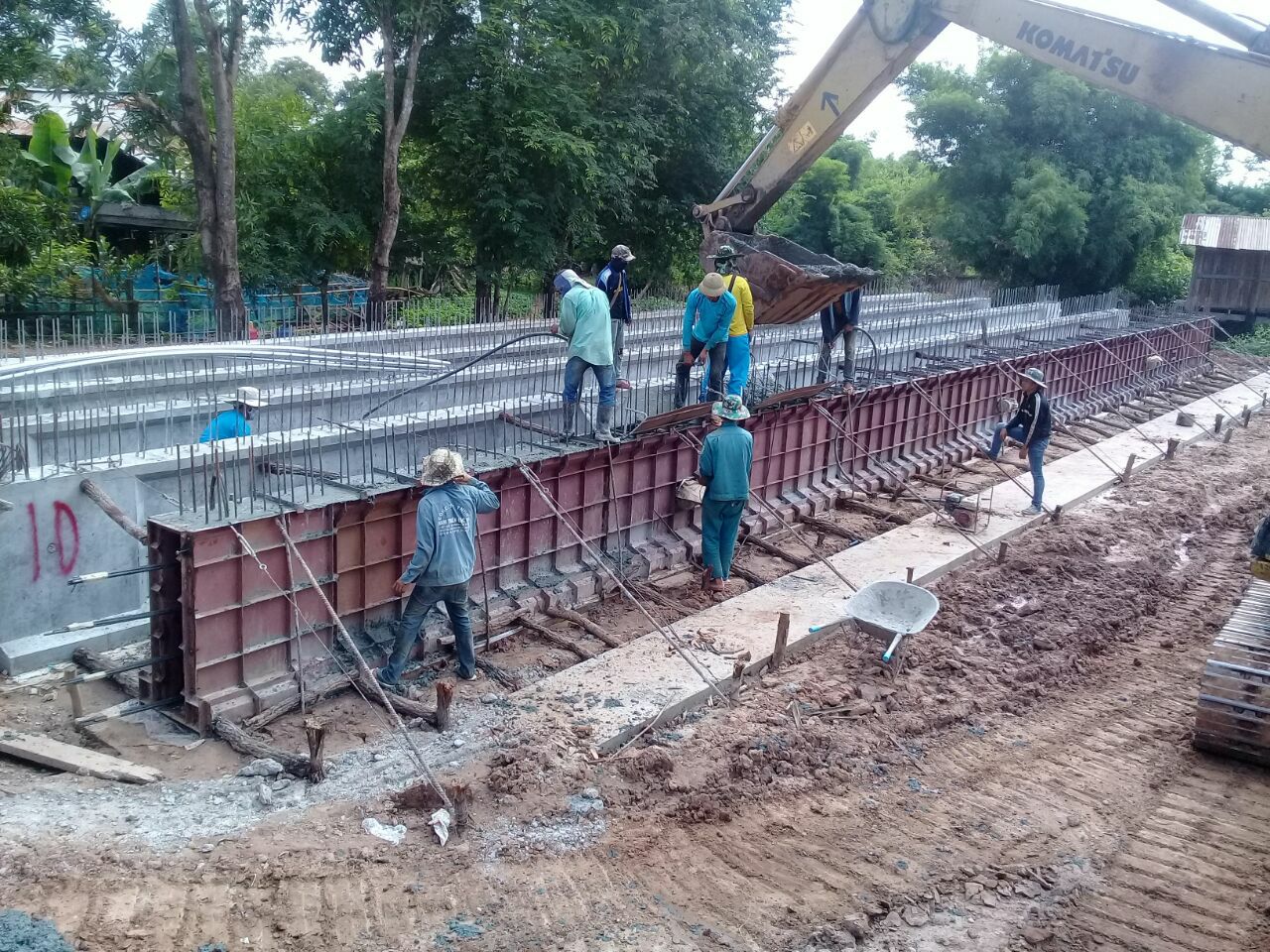 Lao động phổ thông Lào vật lộn với Covid-19
