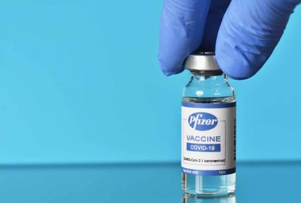 Lào nhận viện trợ thiết bị bảo quản vaccine Covid-19