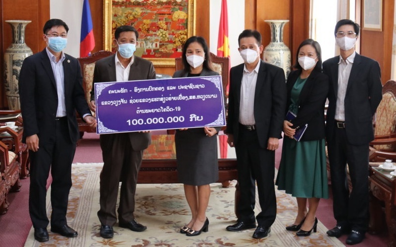 Tỉnh Vientiane, Lào ủng hộ Việt Nam 10.000 USD phòng, chống Covid-19