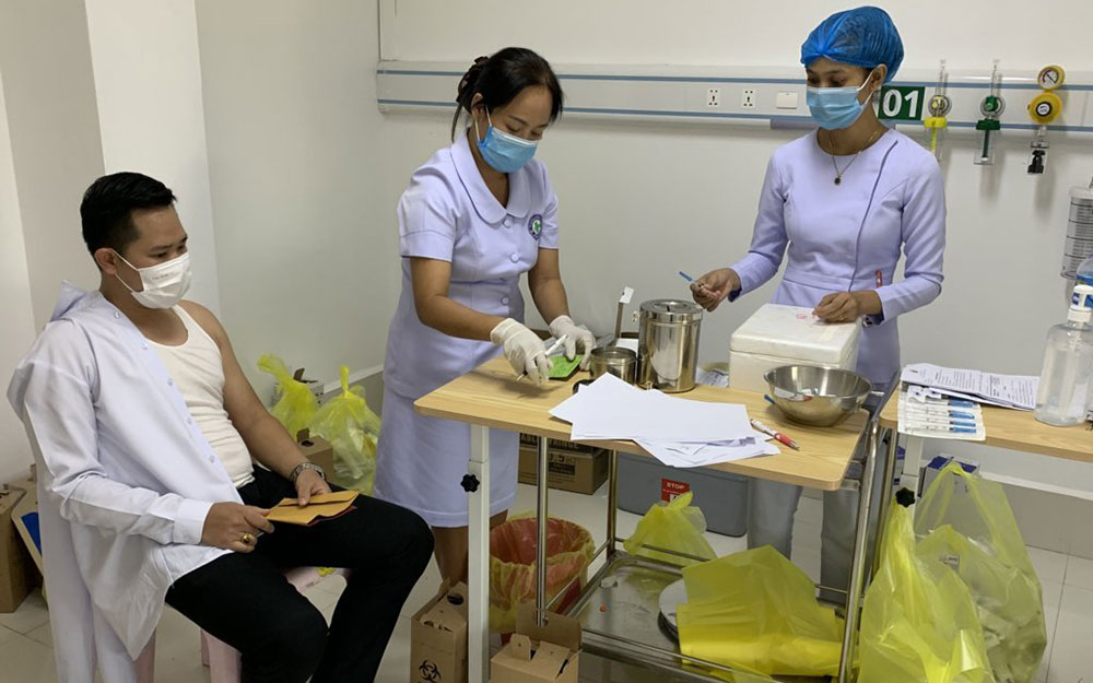 Lào bắt đầu đợt tiêm vaccine mới miễn phí trên toàn quốc