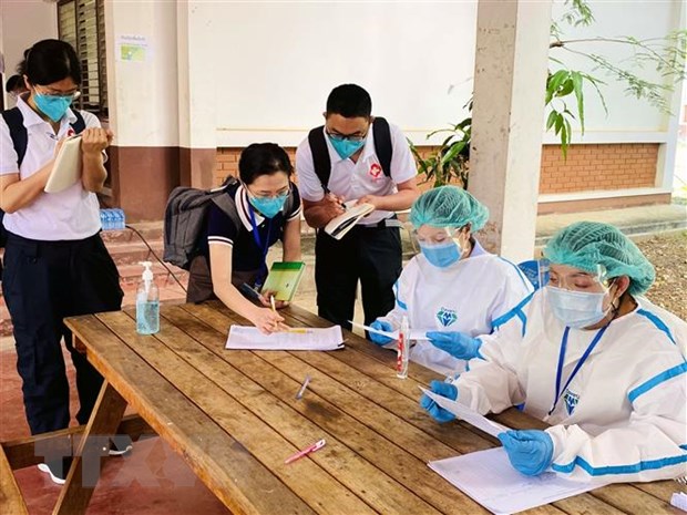 Dịch COVID-19: Hàn Quốc hỗ trợ Lào thiết bị y tế trị giá 1 triệu USD