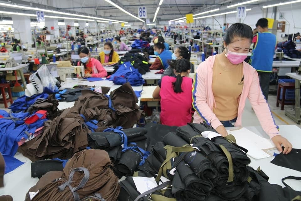 Ngành may mặc Lào thiếu lao động