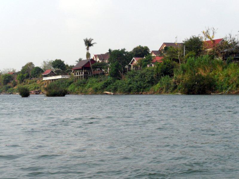 Lào ghi nhận thêm 1 ca tử vong do Covid-19