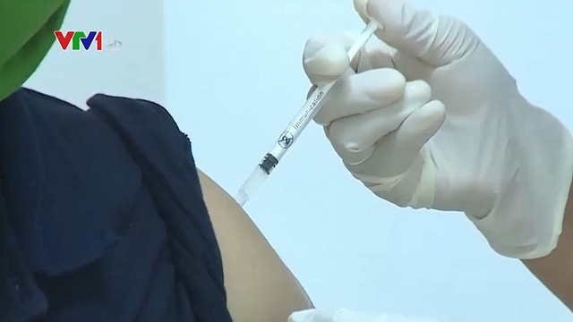 Nhiều người dân Lào đăng ký tiêm bất cứ loại vaccine nào