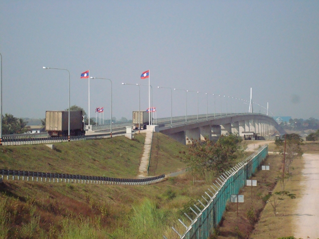 Lào ghi nhận ca tử vong nghi do Covid-19