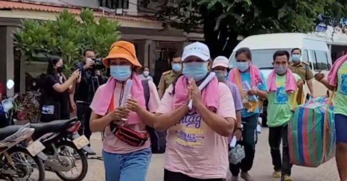 Lào trao trả công dân Thái Lan đi lạc về nước