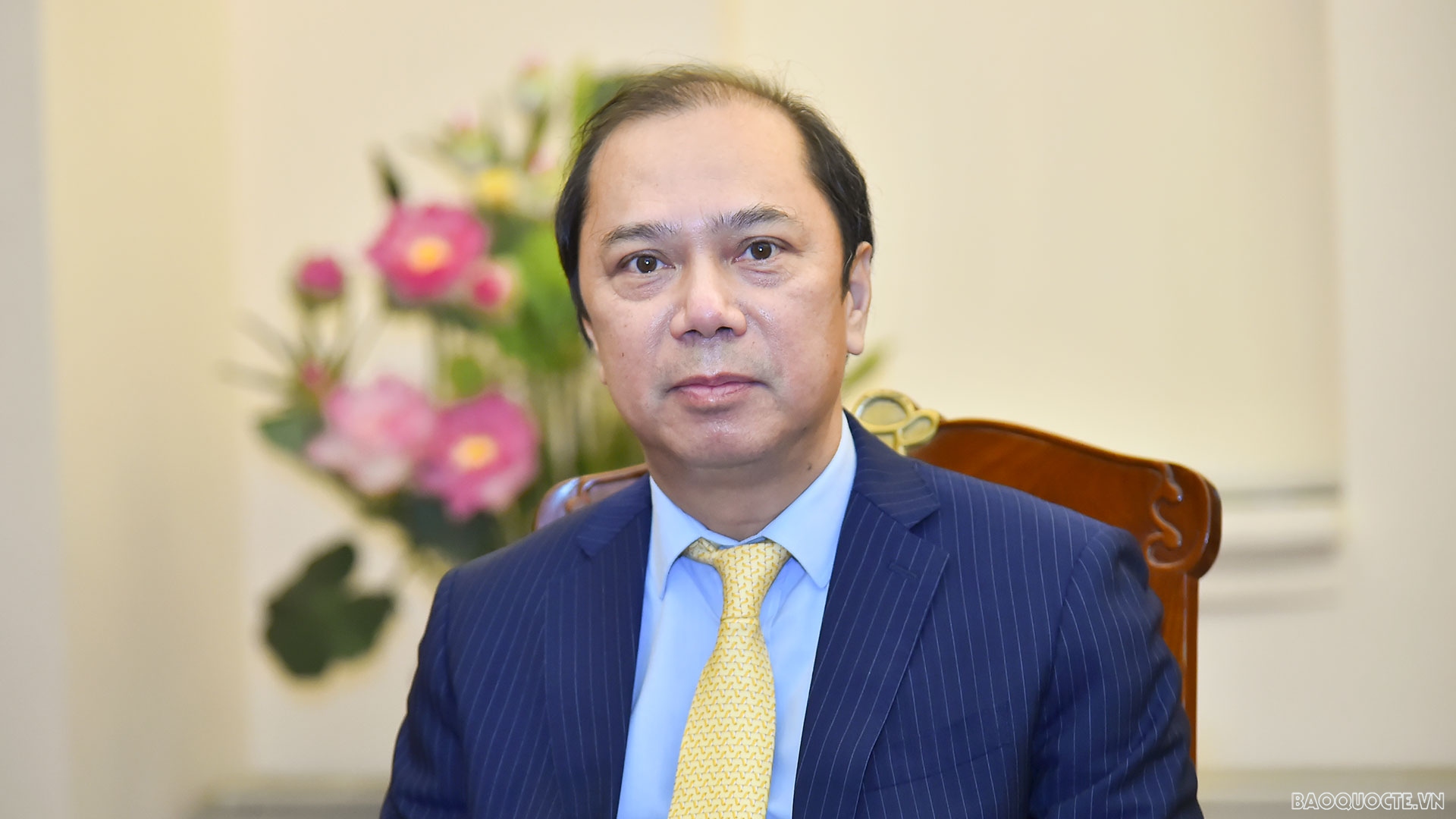 Thứ trưởng Ngoại giao Nguyễn Quốc Dũng trả lời phỏng vấn báo chí về kết quả Hội nghị Bộ trưởng Ngoại giao ASEAN lần thứ 54 (AMM-54) và các Hội nghị liên quan. (Ảnh: Tuấn Anh) Thứ trưởng Ngoại giao Nguyễn Quốc Dũng trả lời phỏng vấn báo chí về kết quả Hội nghị Bộ trưởng Ngoại giao ASEAN lần thứ 54 (AMM-54) và các Hội nghị liên quan. (Ảnh: Tuấn Anh)