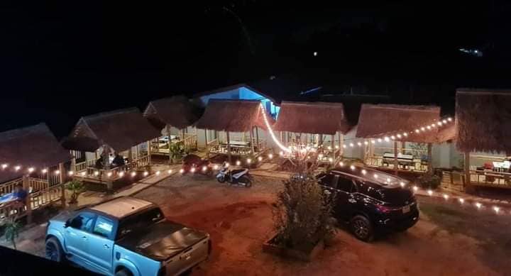 Vientiane xử phạt cơ sở kinh doanh trái lệnh phòng ngừa dịch bệnh